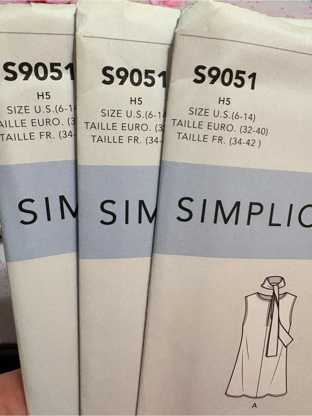 BN UNCUT SIMPLICITY 9051 H5 Sewing patterns